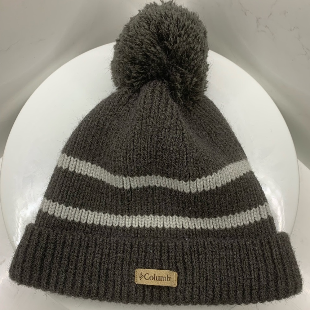 Columbia gray w fleece inside One side fits most